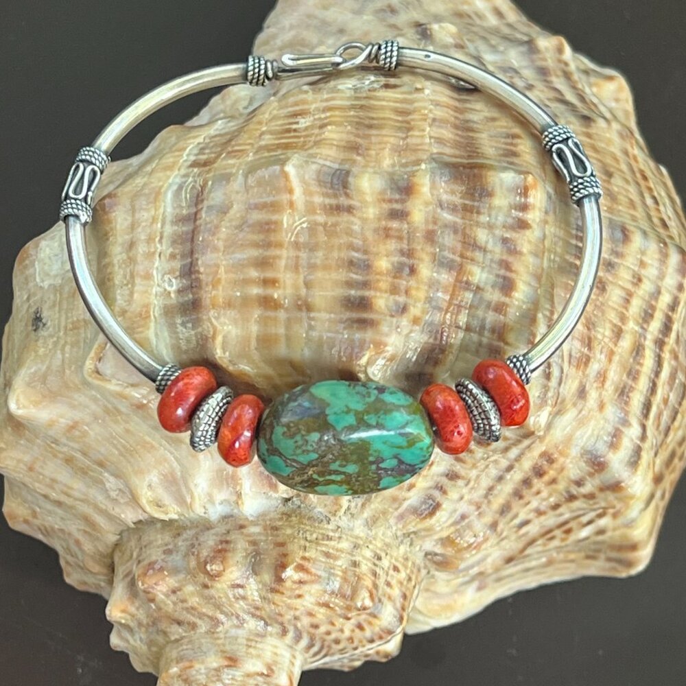 Vintage Turquoise Stone with Red Coral and Bali Silver Bangle Bracelet - Picture 3 of 8